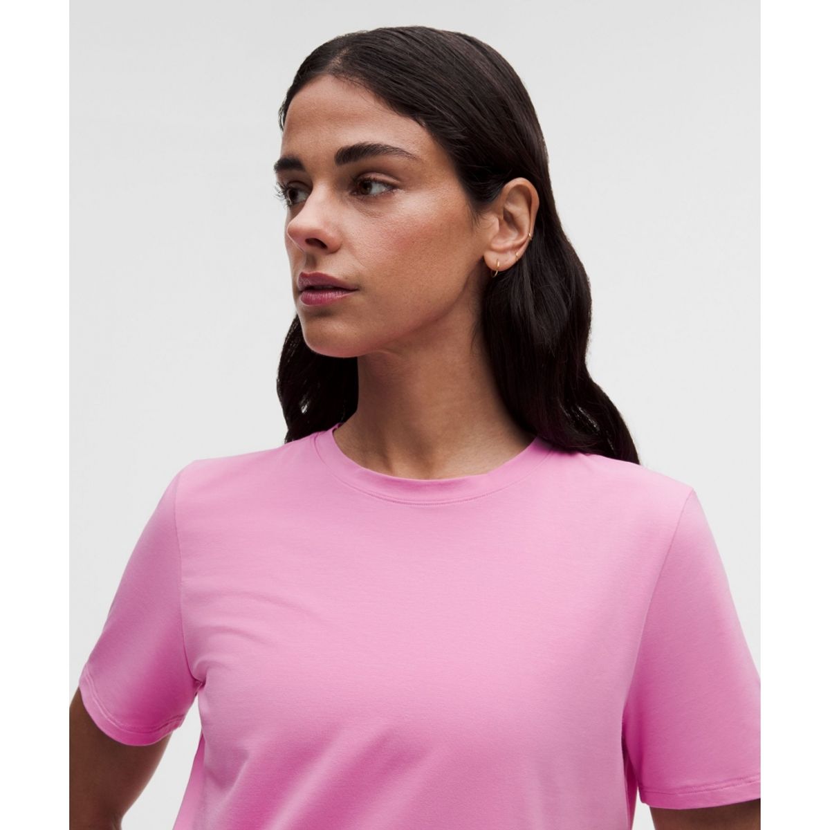 룰루레몬(LULULEMON) 러브 크루넥 티셔츠  SWOT