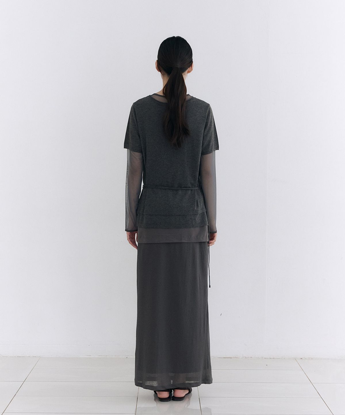 로우타이드(LOW TIDE) SHEER OVERLAY MAXI SKIRT [CHARCOAL]