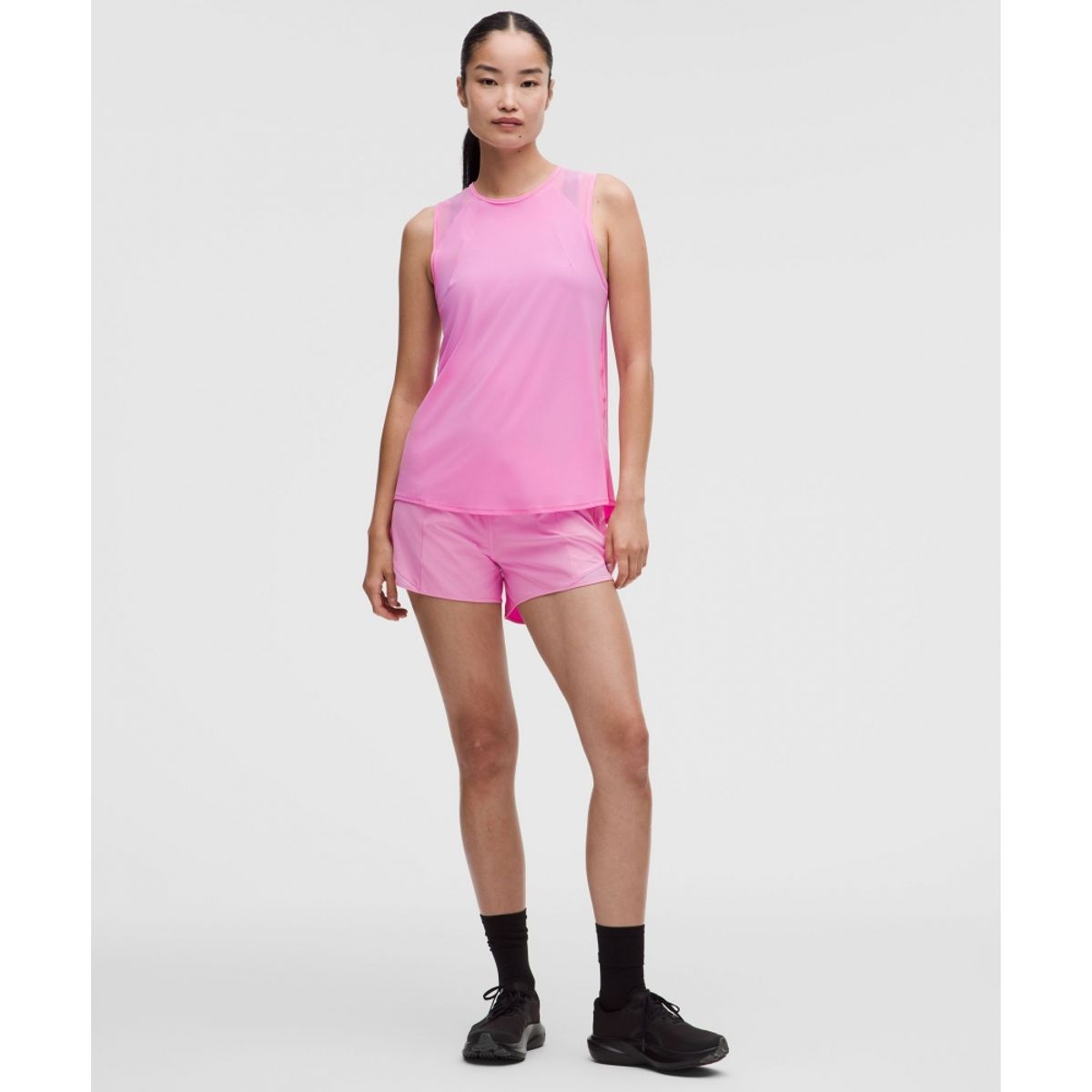 룰루레몬(LULULEMON) 스컬프트 탱크탑  SWOT