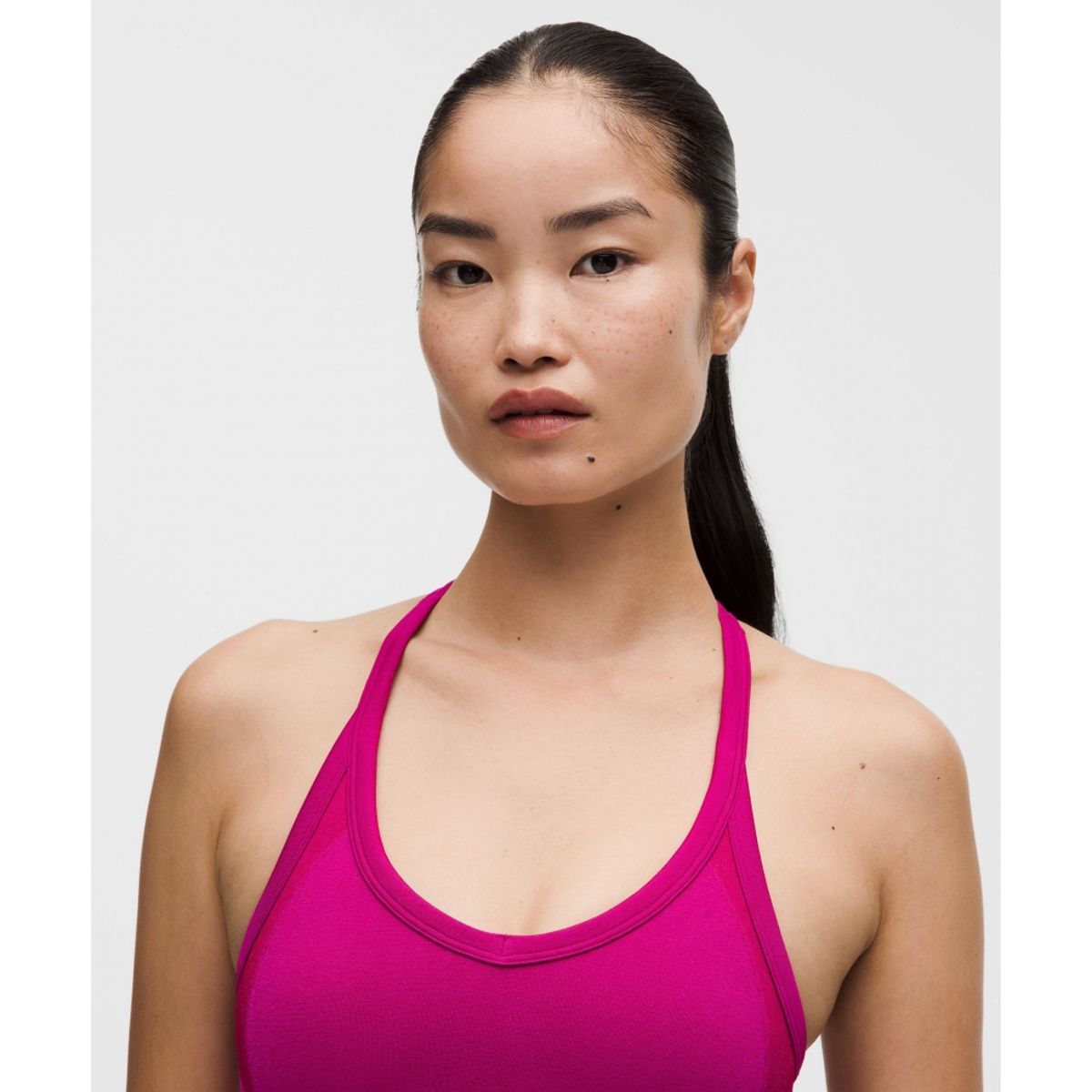 룰루레몬(LULULEMON) 겟 로우 크로스백 트레이닝 탱크탑 *라이트 서포트, B C컵
