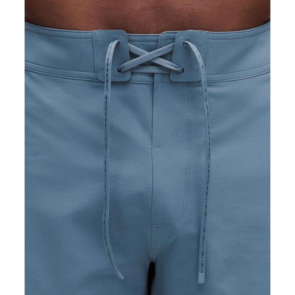 룰루레몬(LULULEMON) 클래식 핏 라이너리스 보드 쇼츠 7inch  STLB