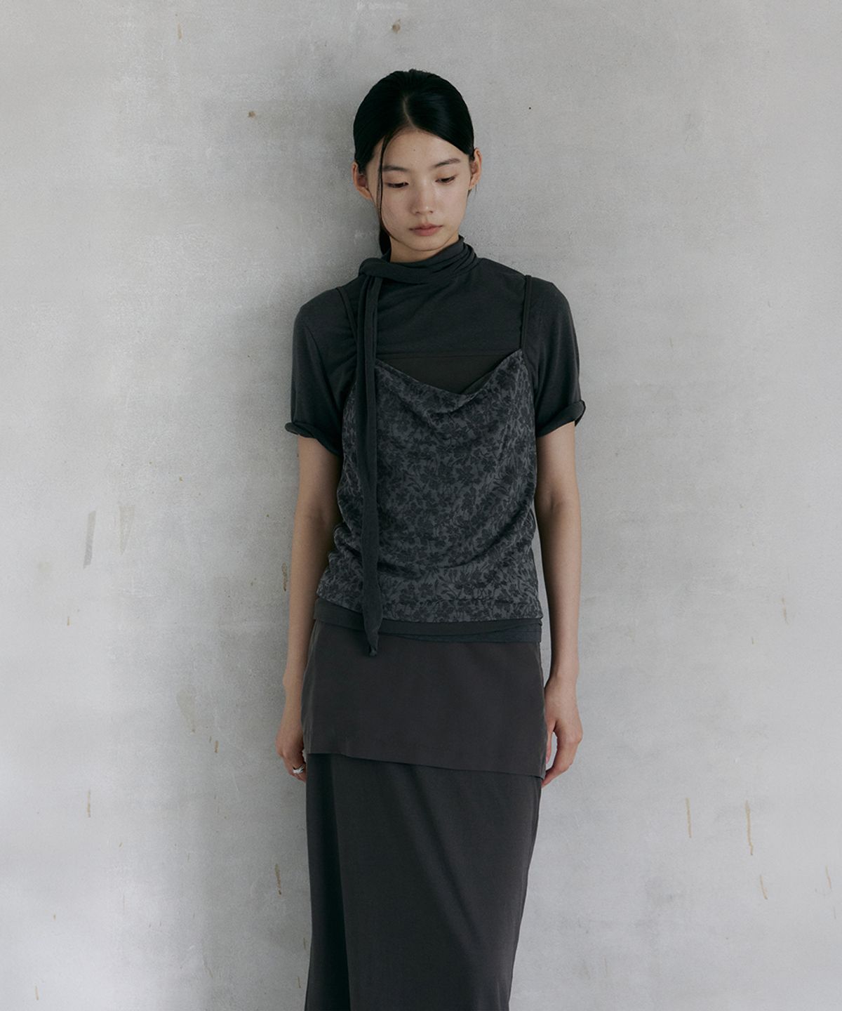 로우타이드(LOW TIDE) TIE SCARF TOP [CHARCOAL]