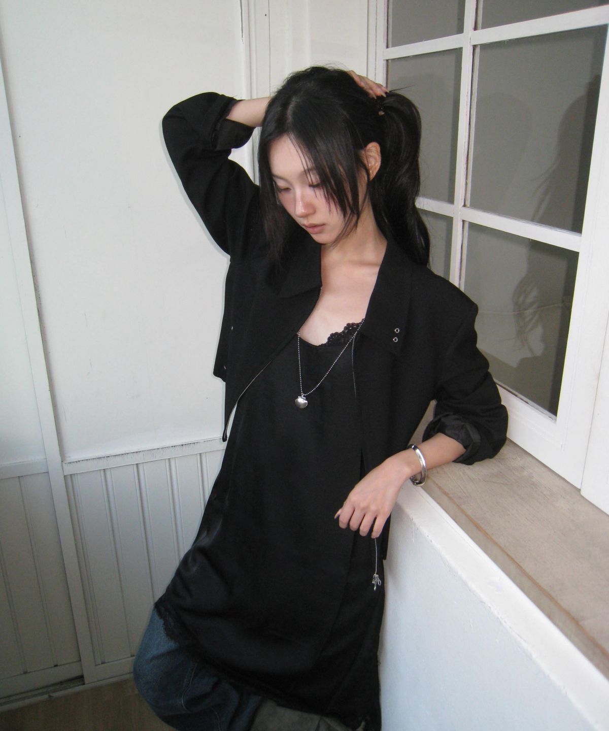미쏘(MIXXO) 슬림핏 집업_MIWJJG911C