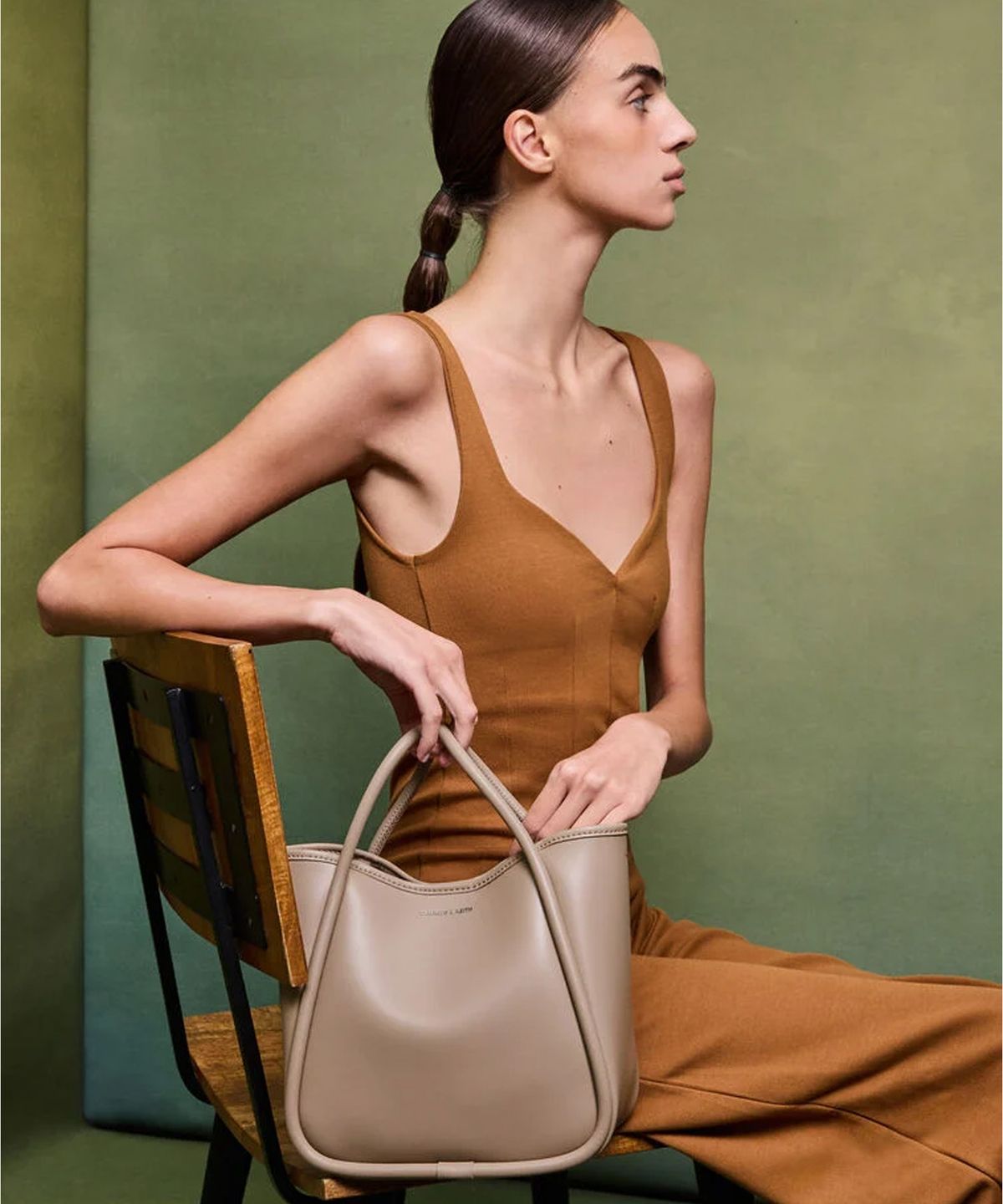 찰스앤키스(CHARLES & KEITH) 미니 라일라 튜뷸러 토트백 4colors CK2-30782647