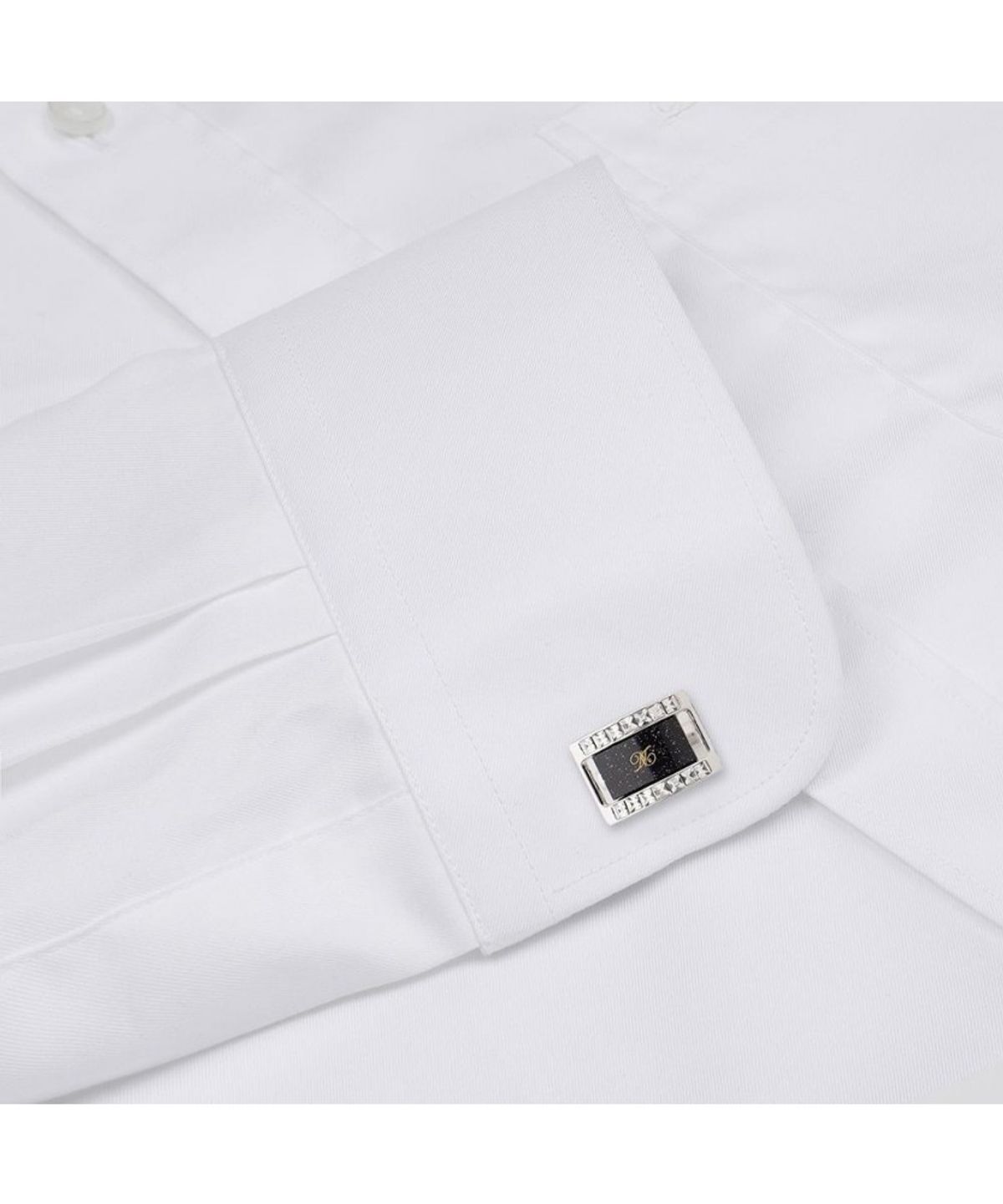 닥스셔츠(DAKS SHIRTS) 신주 백금도금 큐빅 커프스 실버_DMF1ACCF311S1