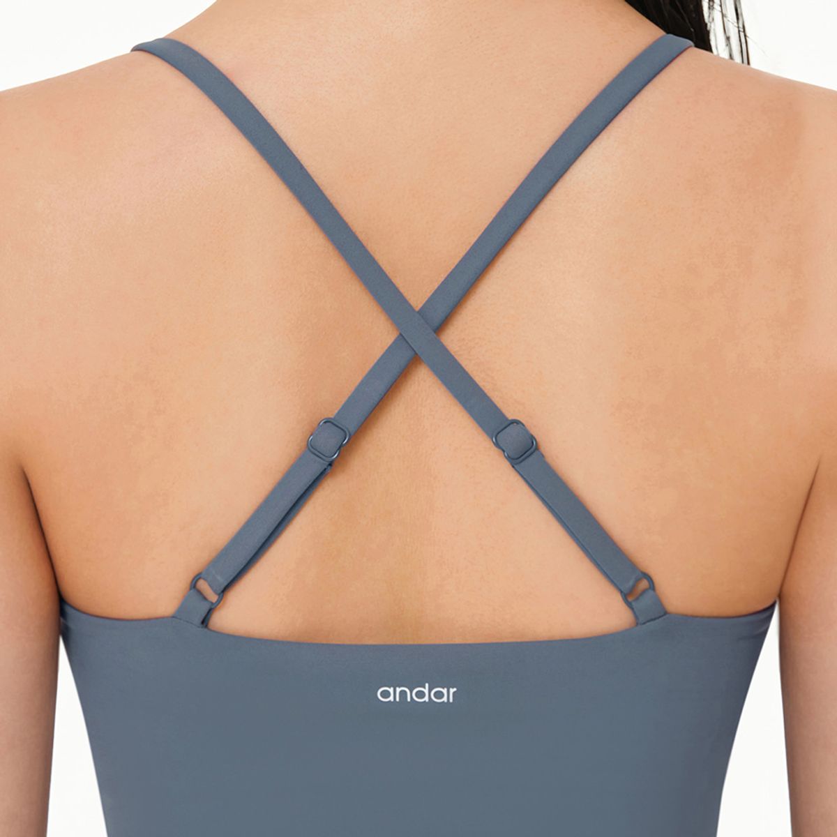 안다르(ANDAR) 에어쿨링 홀터넥 크롭탑