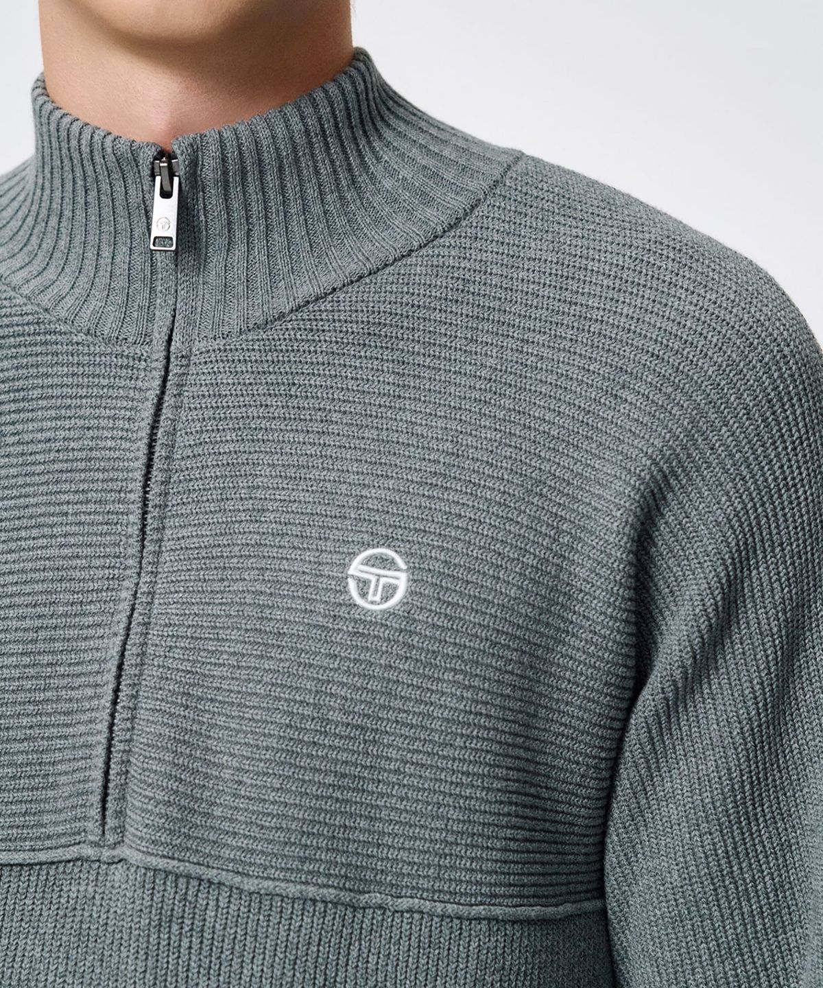 세르지오 타키니(SERGIO TACCHINI) M 하프집 스웨터 (D.Grey)