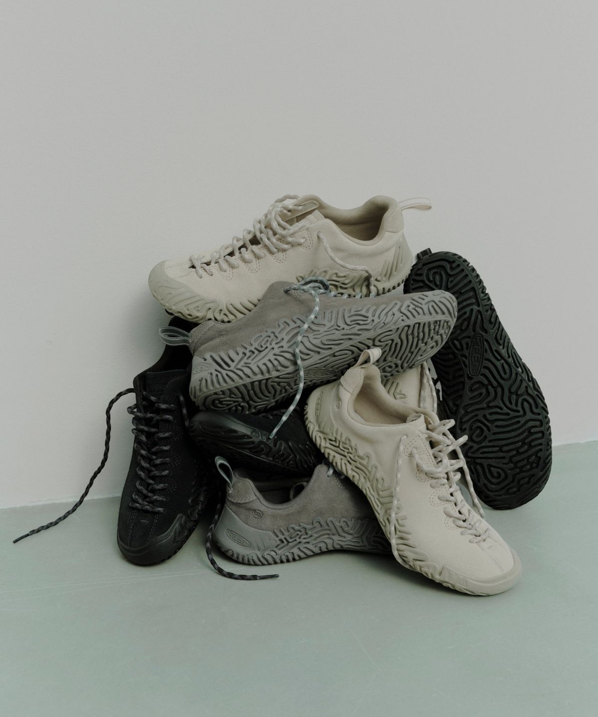 킨(KEEN) 재스퍼 멀코 남성 스니커즈 BIRCH/PLAZA TAUPE