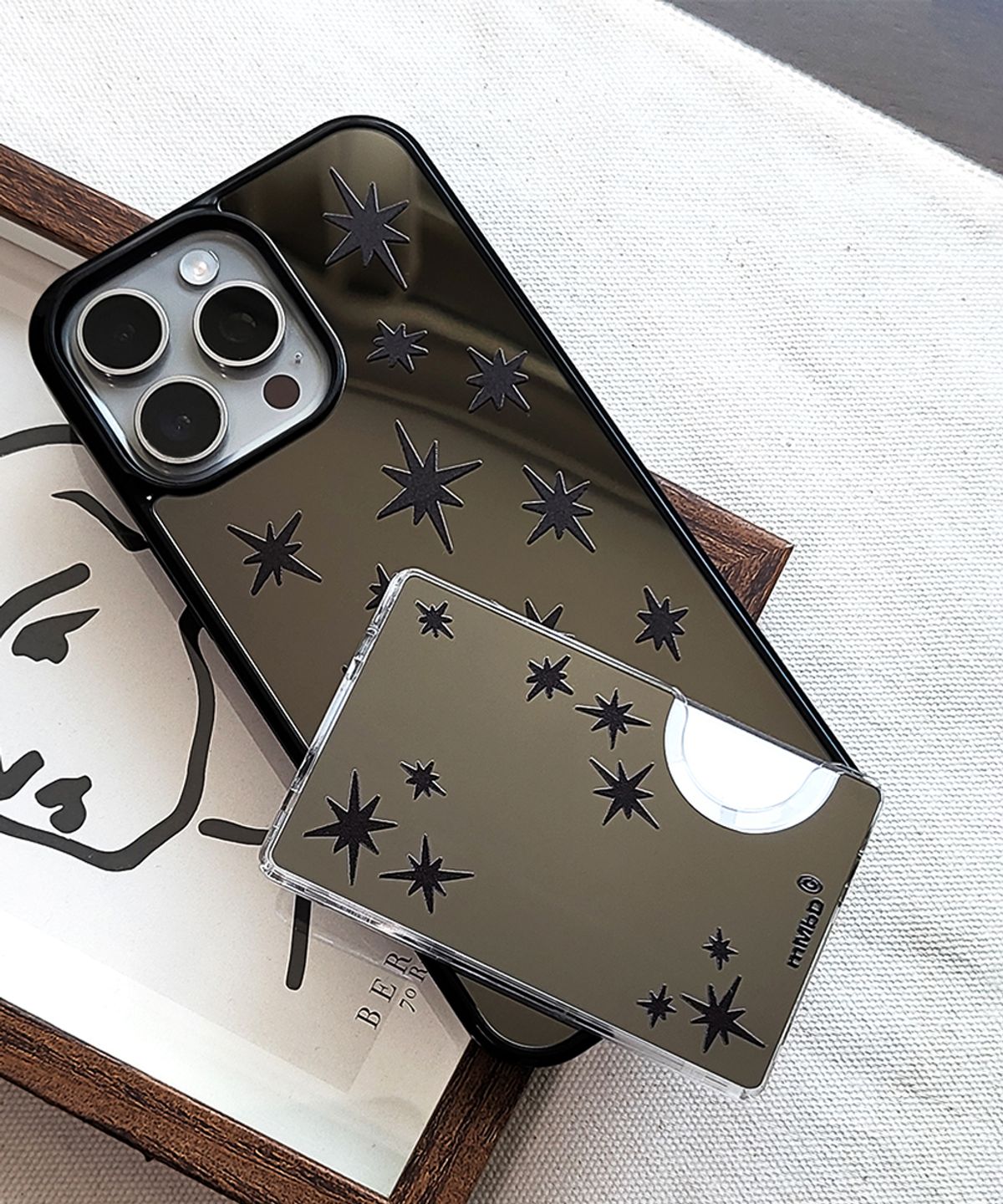 메모리즈바운더리(MEMORIESBOUNDARY) Stellar Scatter MagSafe Card Wallet BK (BlackMirror)
