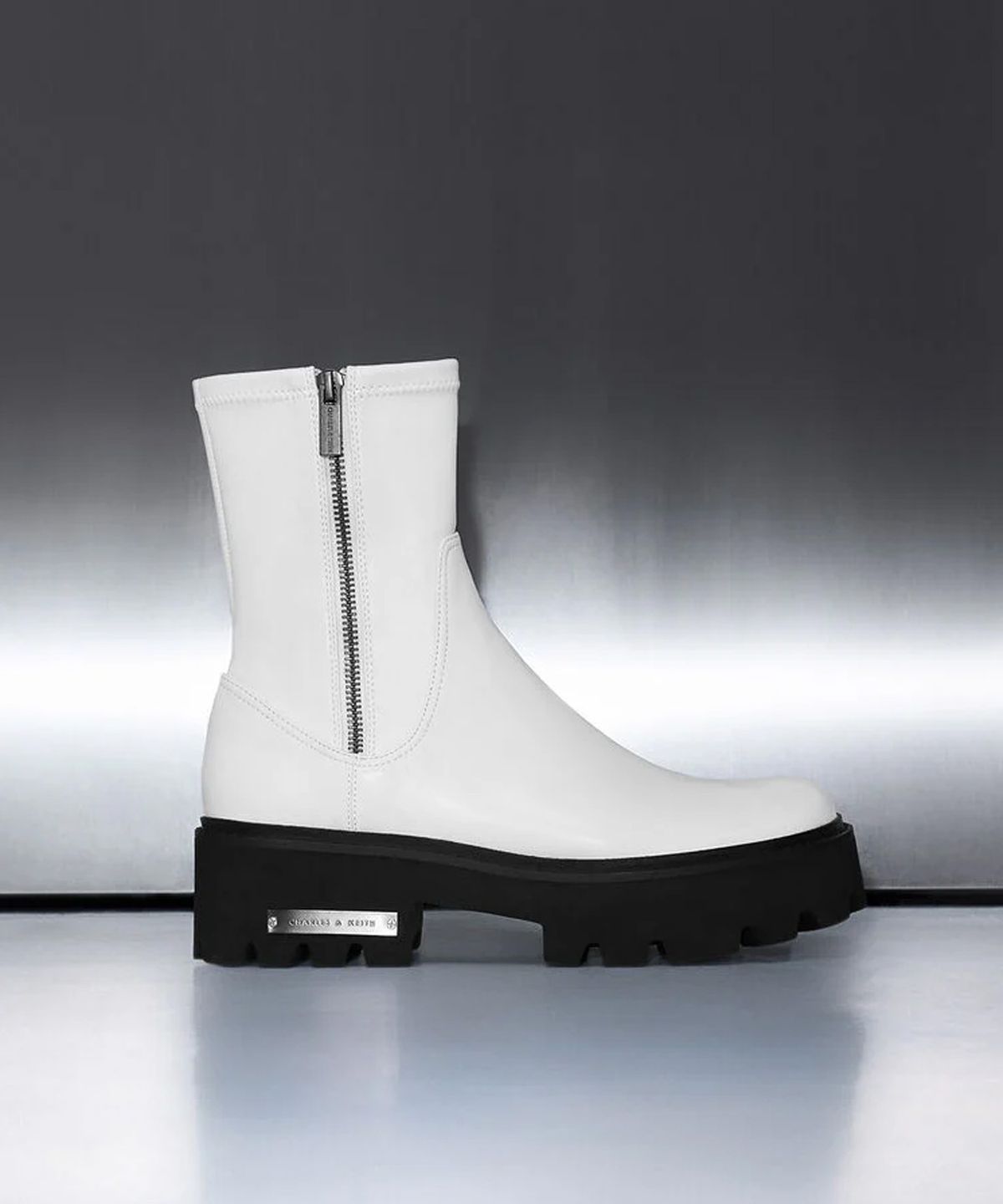 찰스앤키스(CHARLES & KEITH) 사이드 지퍼 앵클 부츠 2colors CK1-90580141