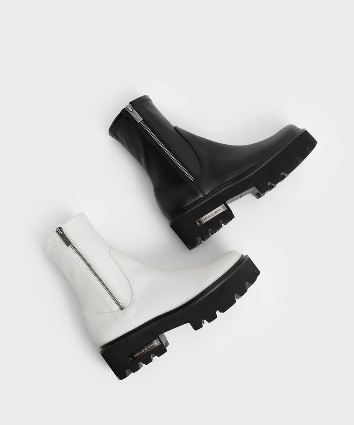 찰스앤키스(CHARLES & KEITH) 사이드 지퍼 앵클 부츠 2colors CK1-90580141