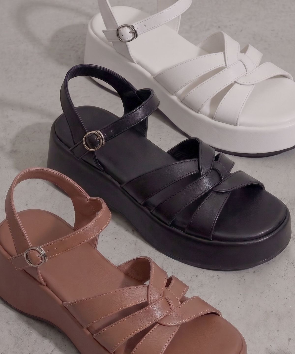 아삐에 마르슈(APIED MARCHE) Ligne 블러킹 미드솔 소가죽 샌들 6cm -PM3037 (3color)