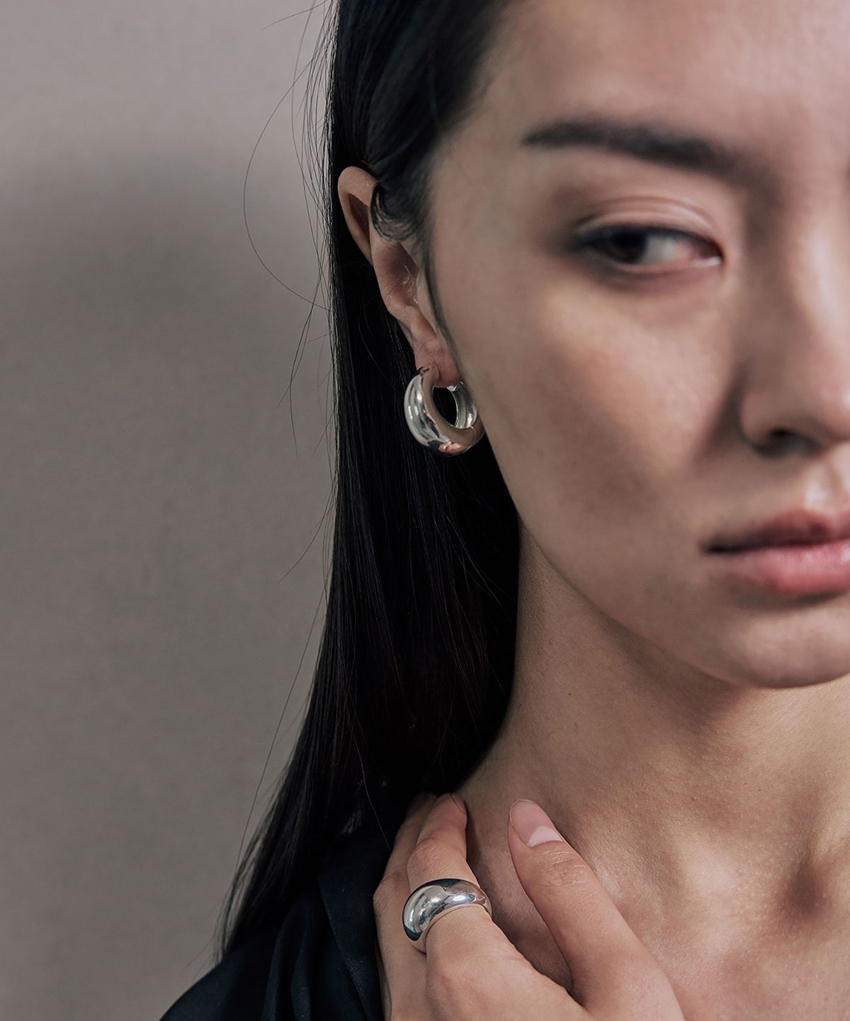 그라스마티네(GRASSE MATINEE) Dome Earrings L Silver