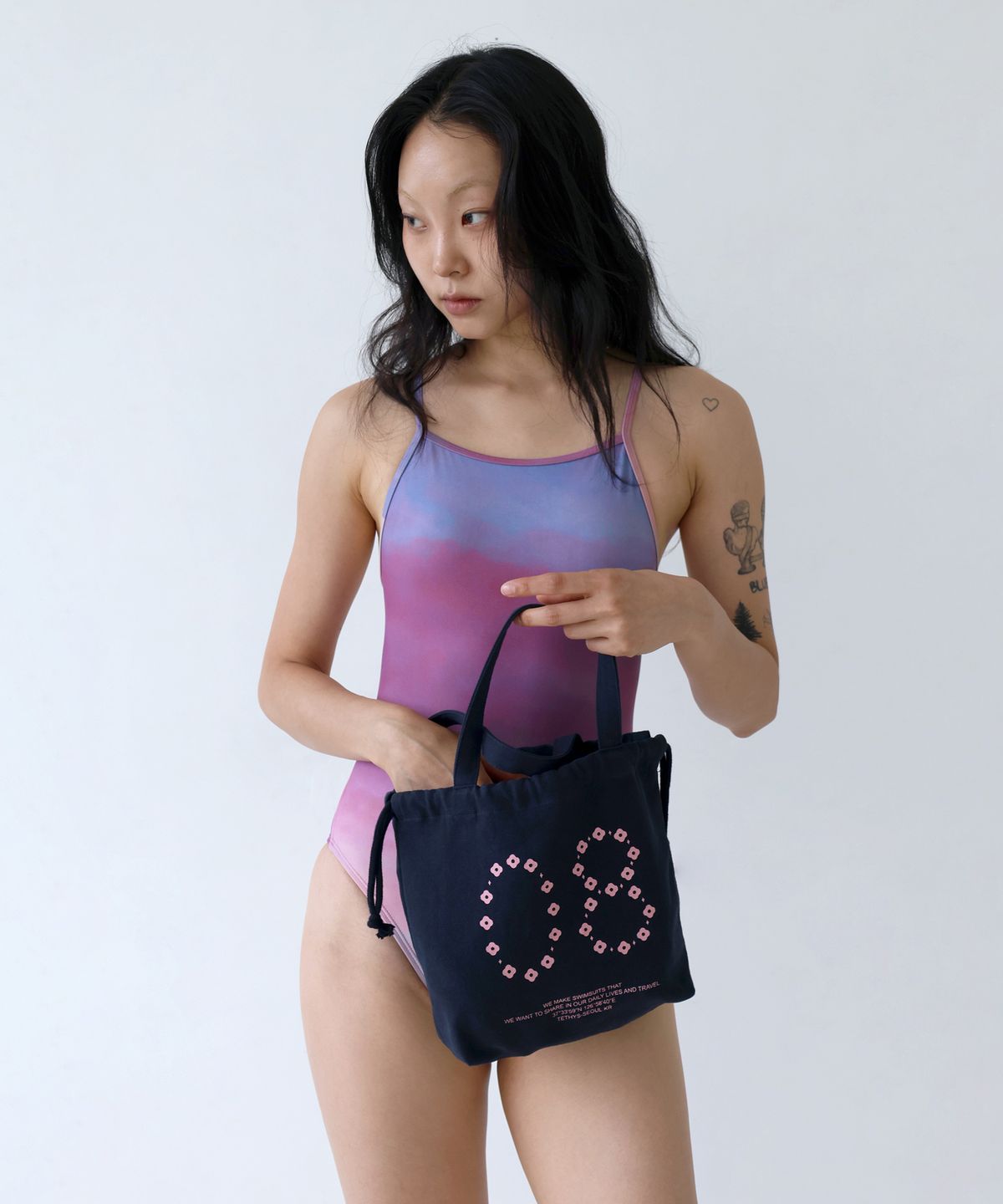 테티스서울(TETHYSSEOUL) TETHYS POOL POUCH_NAVY