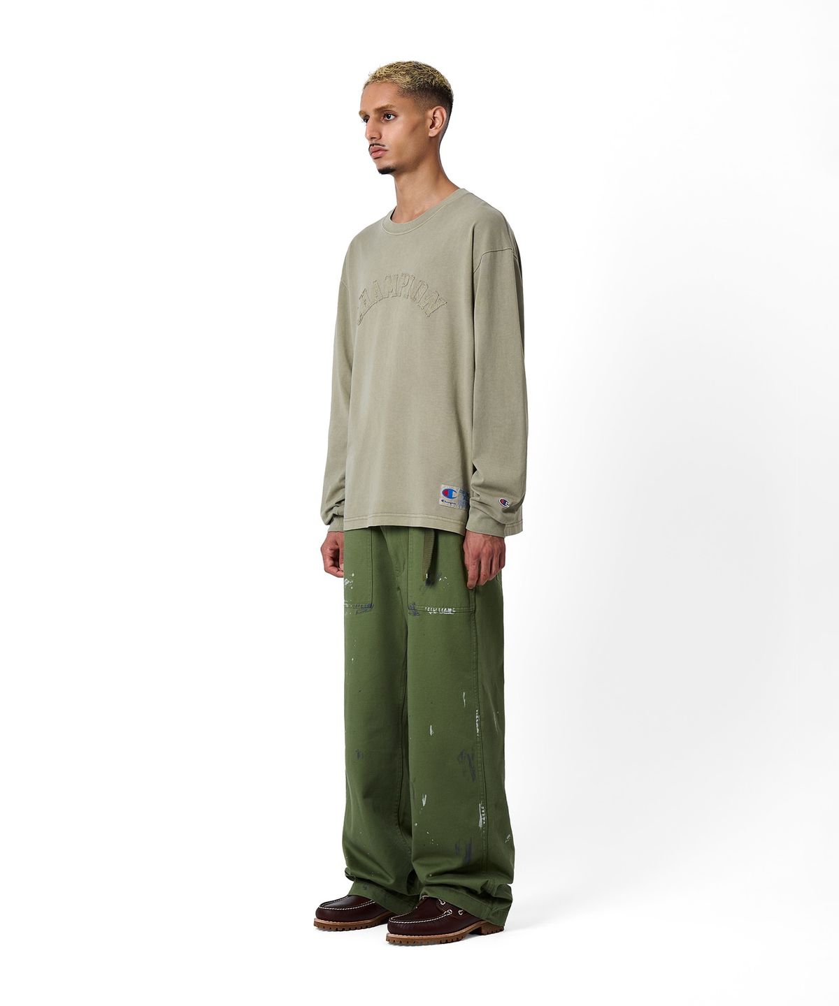 챔피온(CHAMPION) 아치 로고 루즈핏 아플리케 롱슬리브 티셔츠 Beige