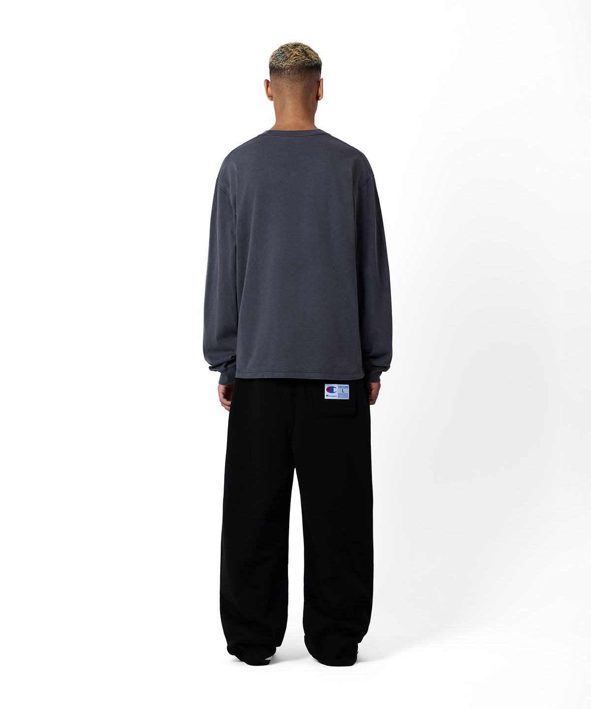 챔피온(CHAMPION) 벌룬핏 조그택 기모 스웨트 팬츠 Black