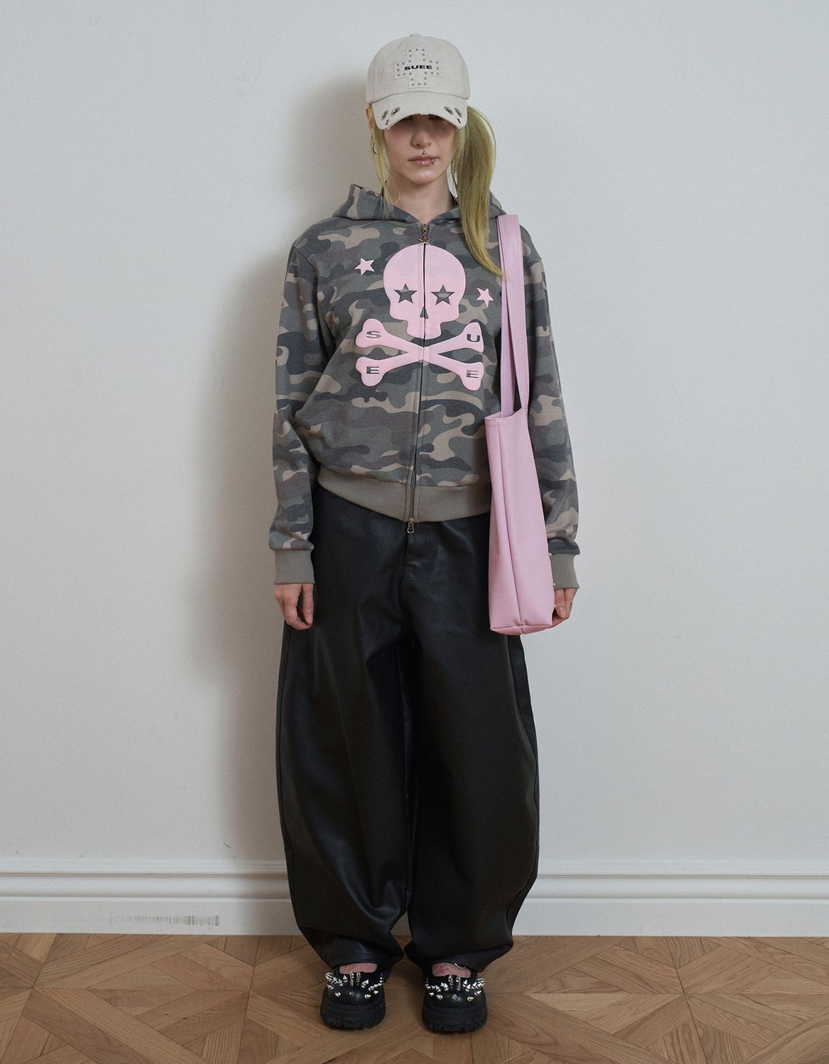 셋업이엑스이(SETUP-EXE) SKULL LOGO HOODIE ZIP-UP / CAMO