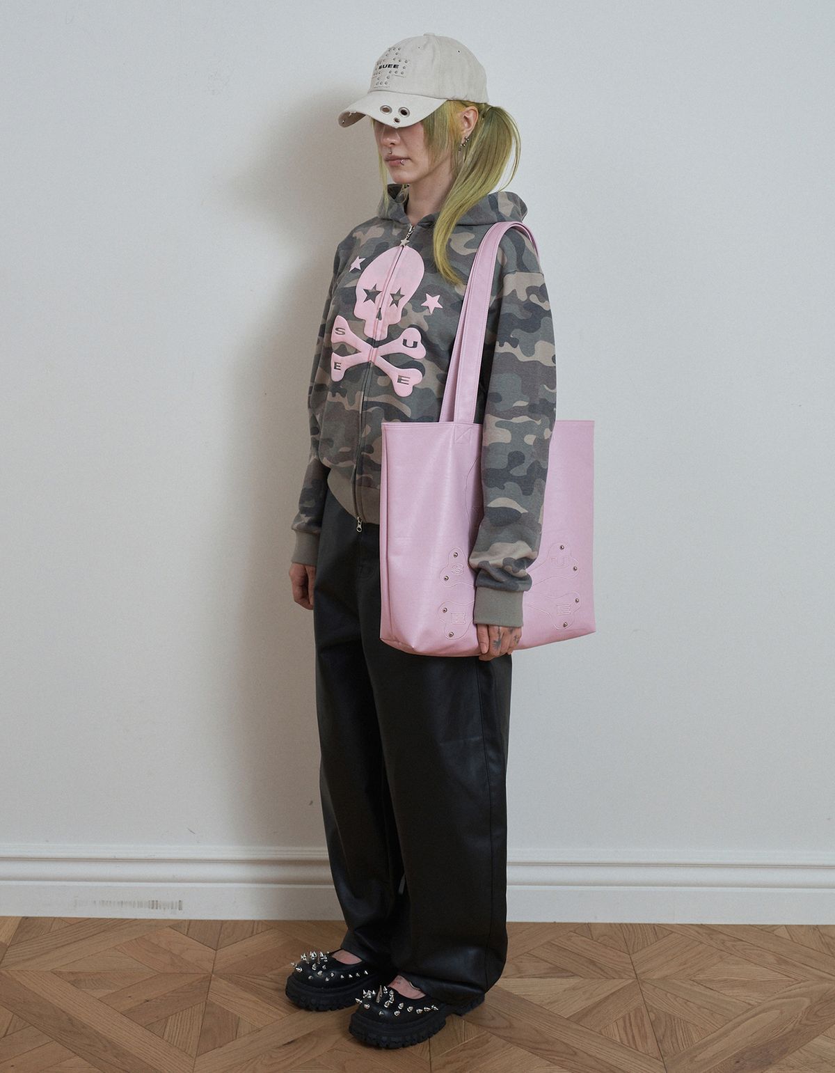 셋업이엑스이(SETUP-EXE) SKULL LOGO HOODIE ZIP-UP / CAMO