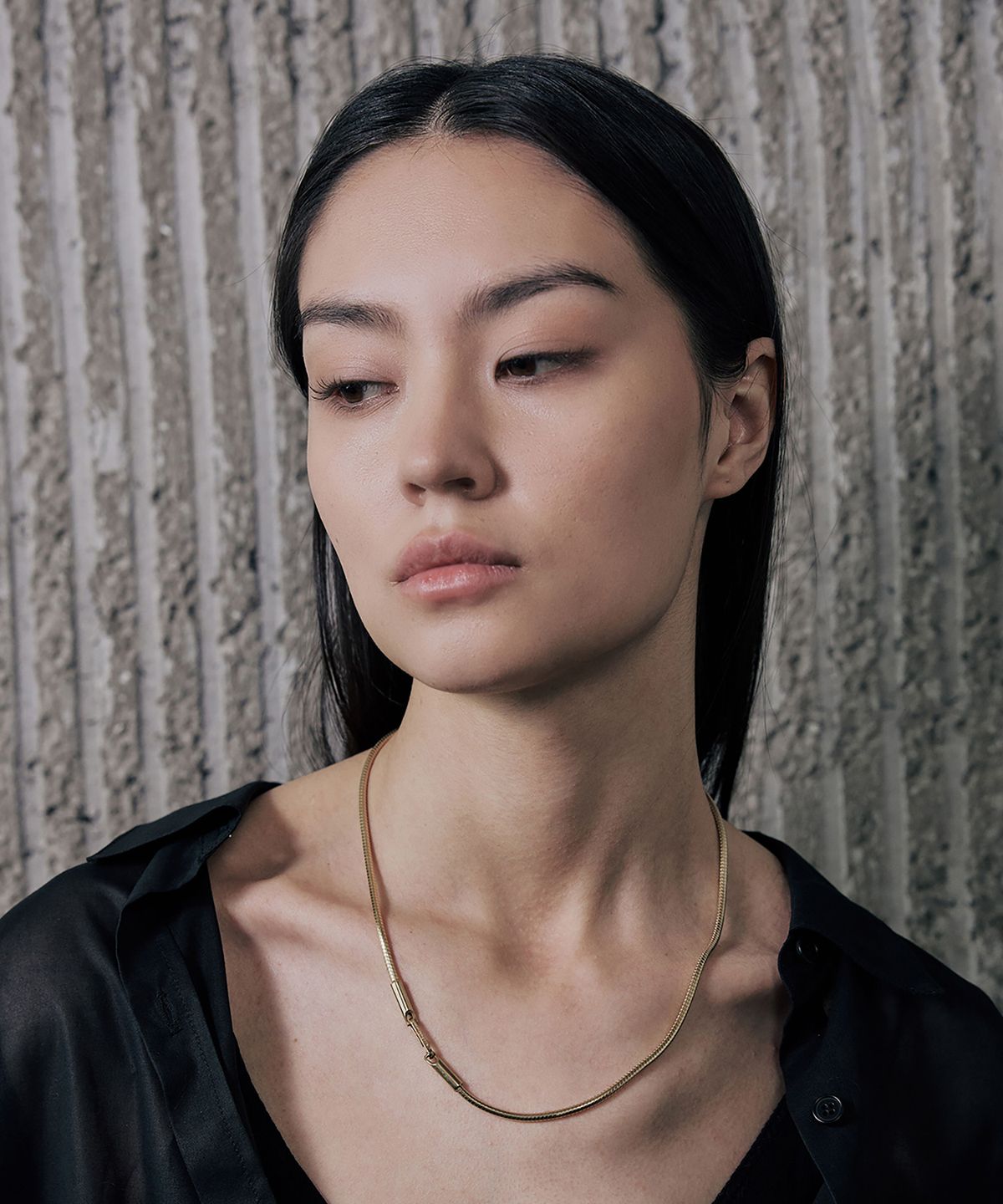 그라스마티네(GRASSE MATINEE) Pipe Snake Chain Necklace Gold