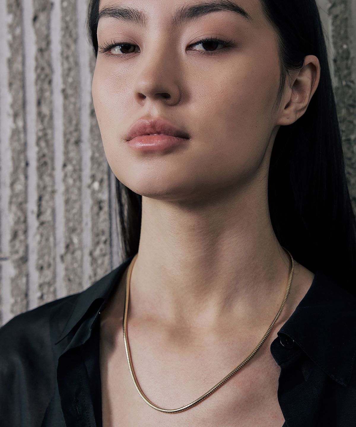 그라스마티네(GRASSE MATINEE) Pipe Snake Chain Necklace Gold