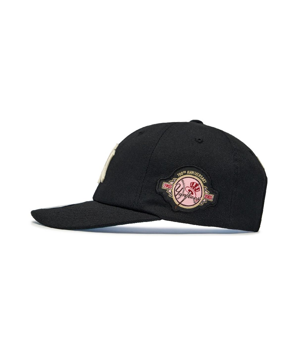 엠엘비(MLB) 시그니처 패치 언스트럭쳐 볼캡 NY (Black)