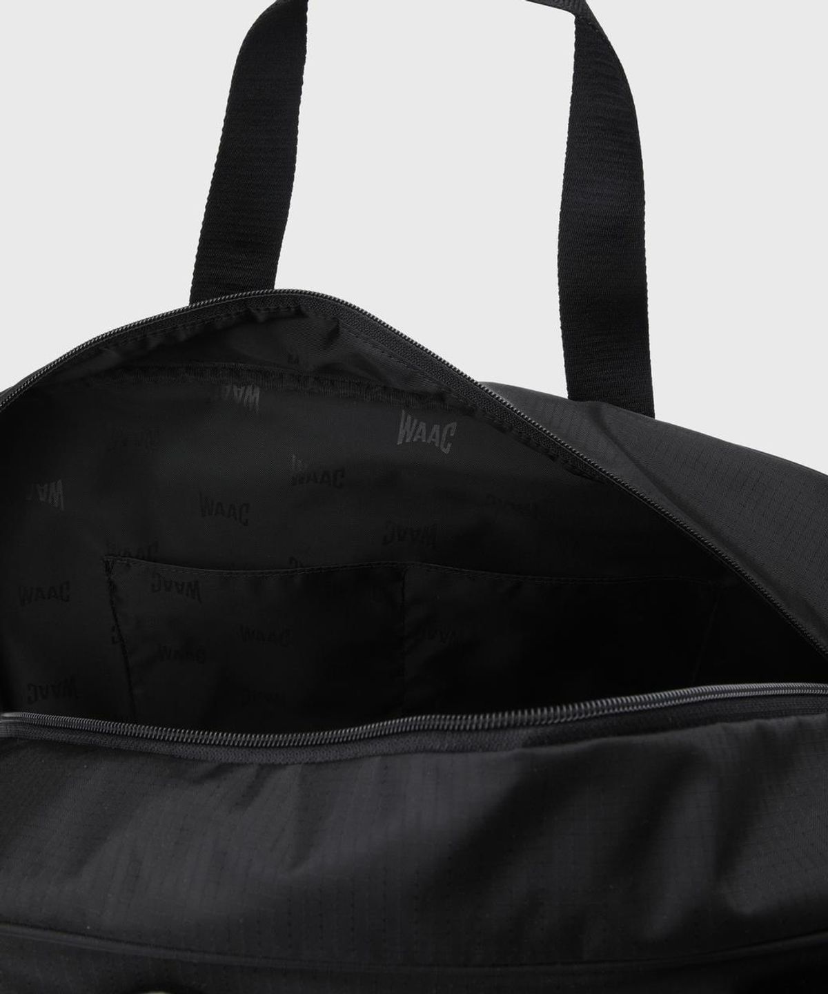 왁(WAAC) Curved Slide Boston Bag WGBOX26400BKX