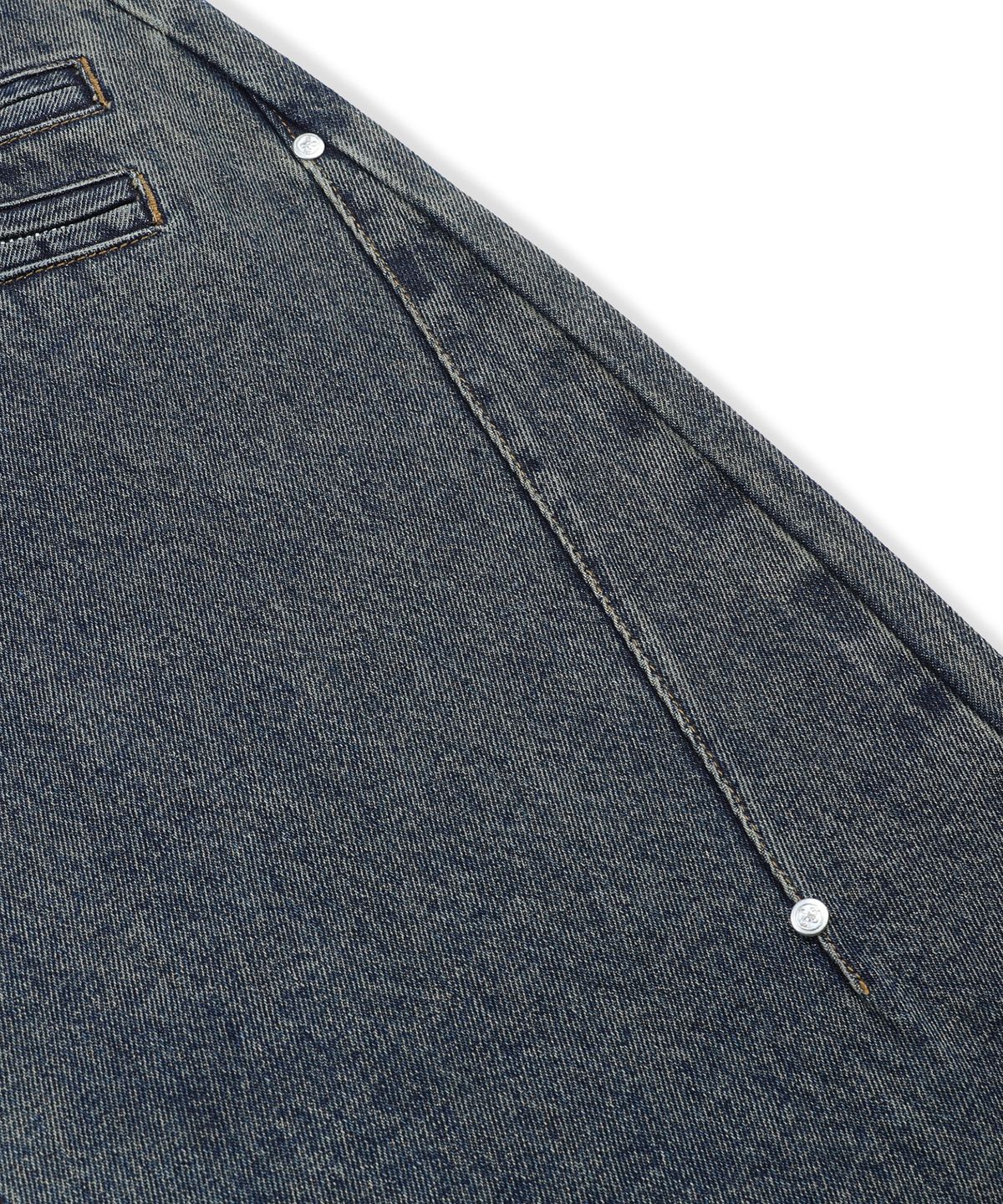 엑스톤즈(XTONZ) XP340 프론트 지퍼 멀티 포켓 커브드 데님 팬츠 (DARK BLUE)