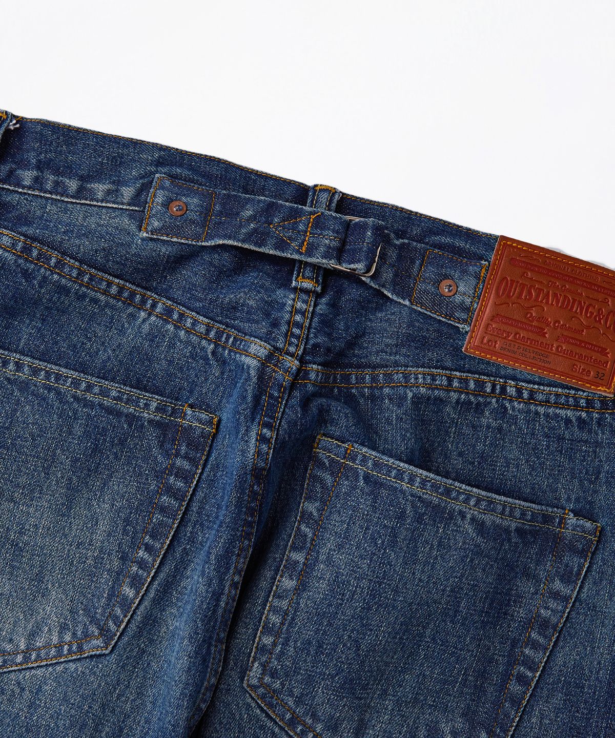 아웃스탠딩(OUTSTANDING) 30S CINCH BACK SELVEDGE WIDE PANTS_MEDIUM BLUE