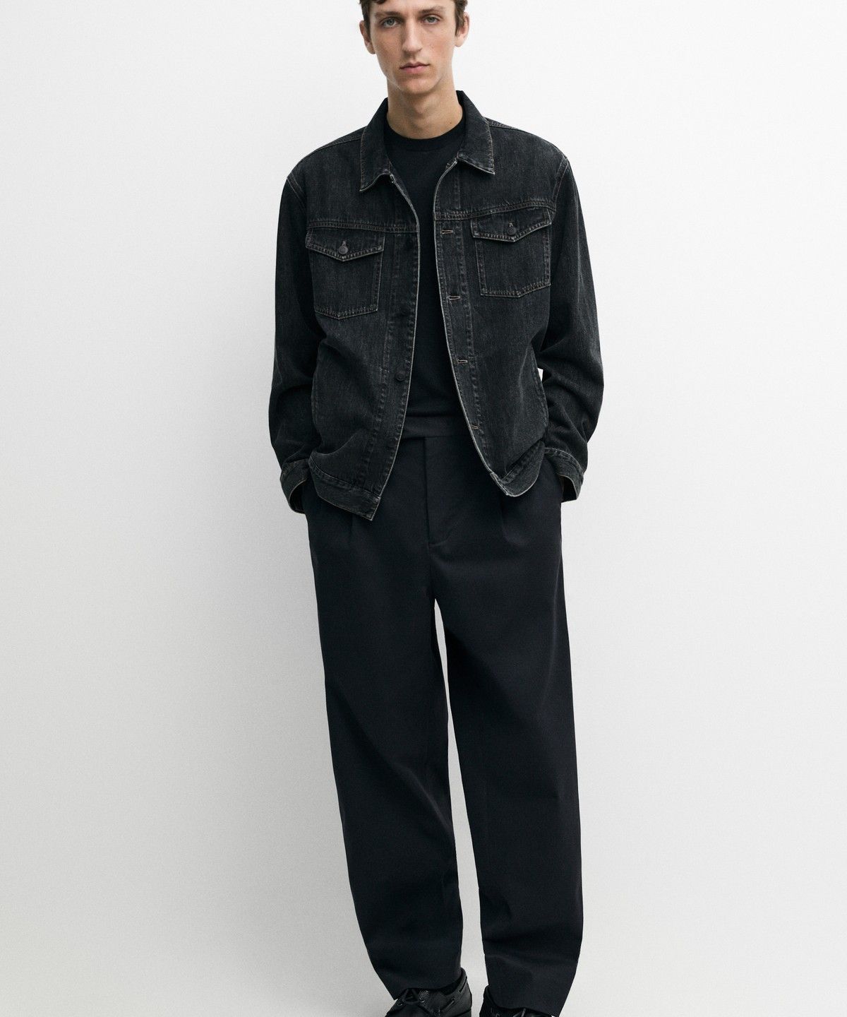 마시모두띠(MASSIMO DUTTI) 레귤러 핏 코튼 데님 재킷
