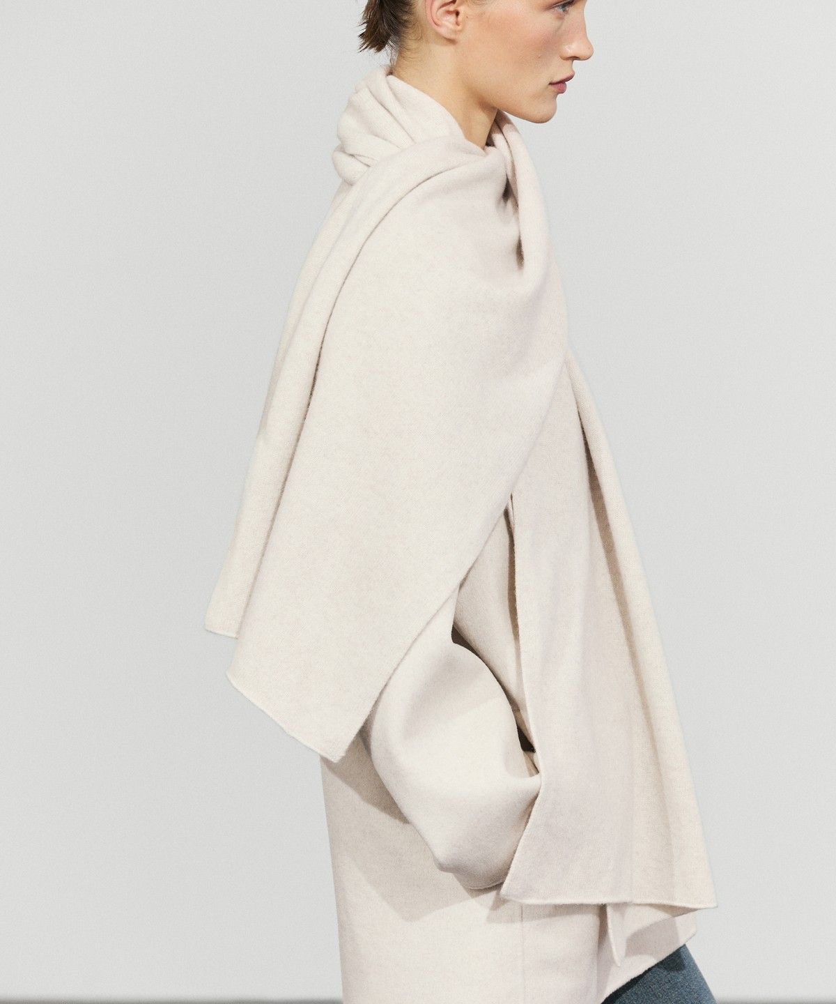 마시모두띠(MASSIMO DUTTI) 울 혼방 스카프 디테일 코트