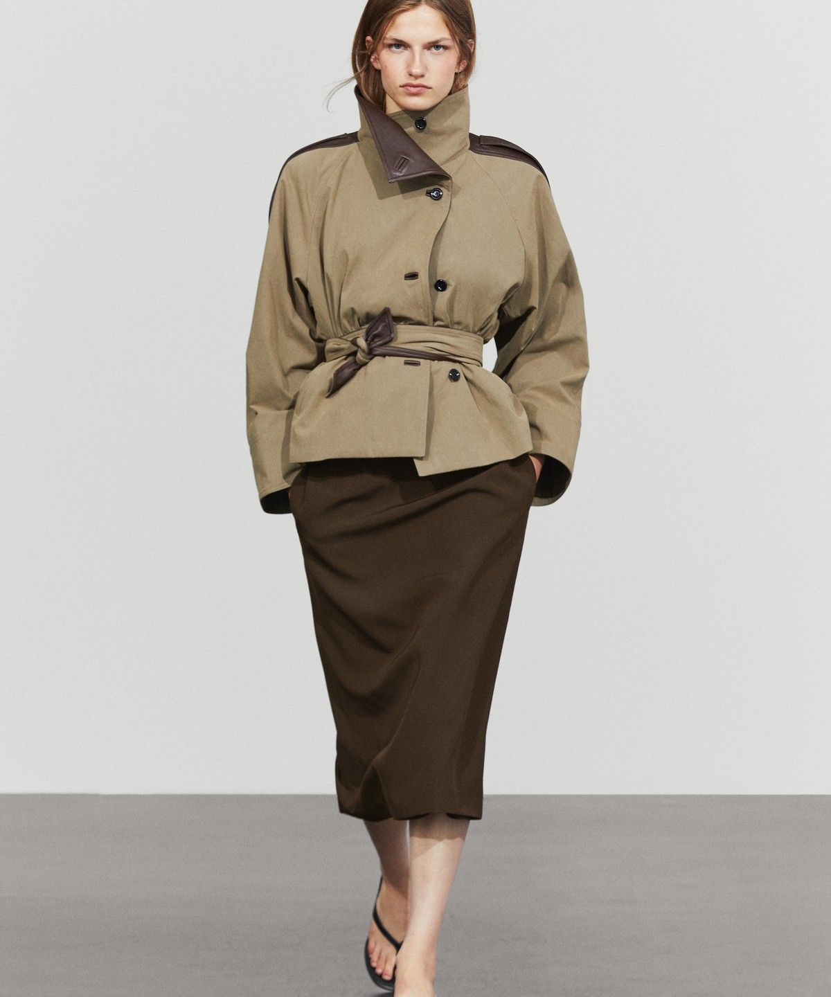 마시모두띠(MASSIMO DUTTI) 울 혼방 스트레이트 미디 스커트