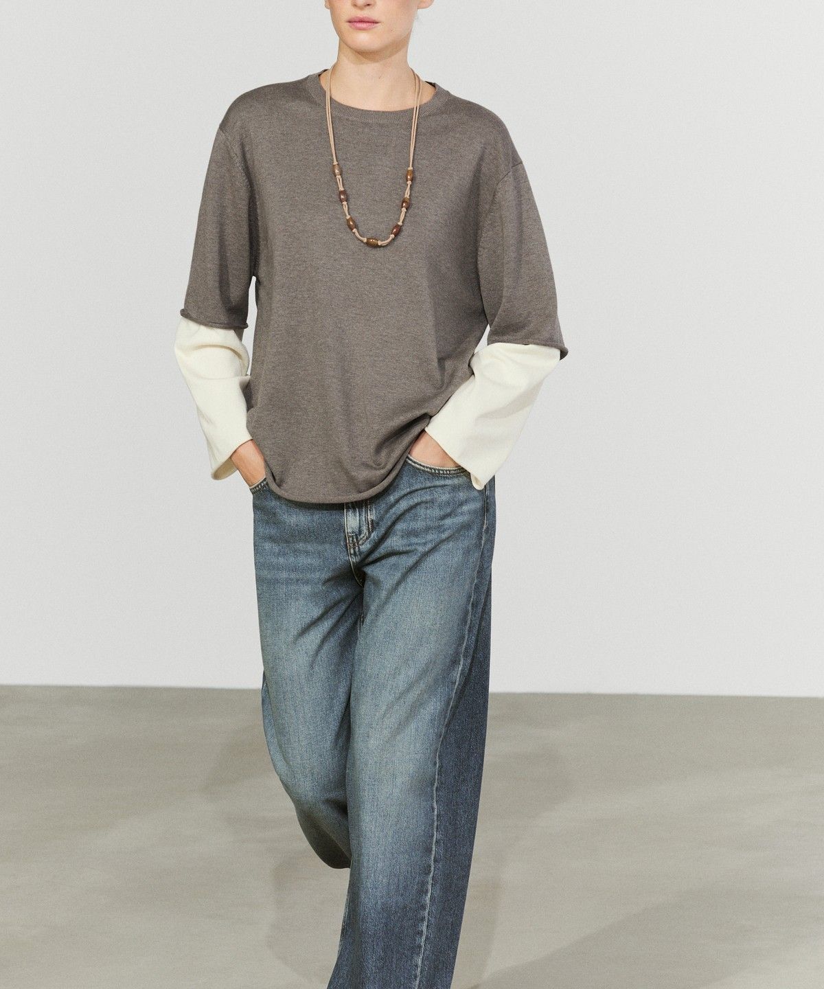 마시모두띠(MASSIMO DUTTI) 더블 슬리브 오버사이즈 니트 스웨터