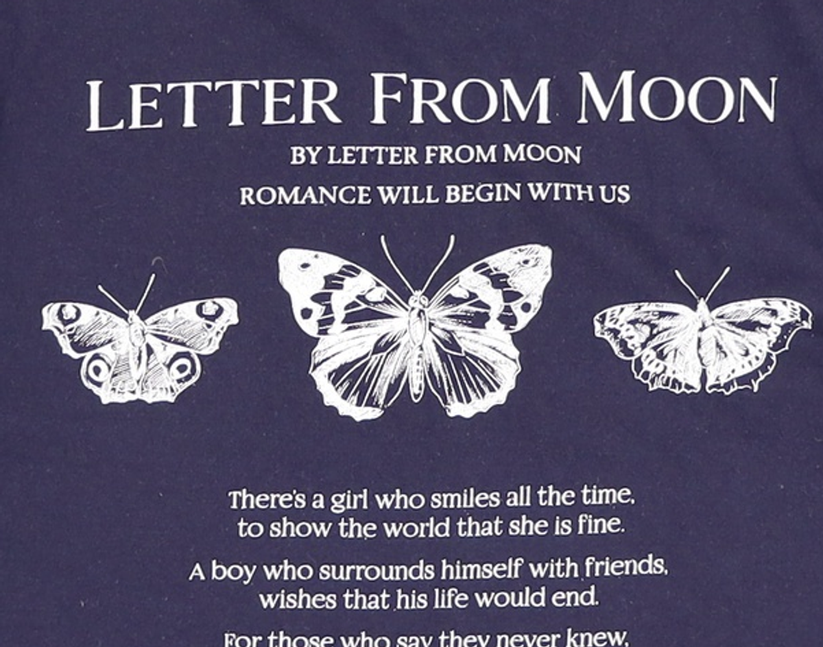 레터프롬문(LETTER FROM MOON) 반소매 티셔츠 XS
