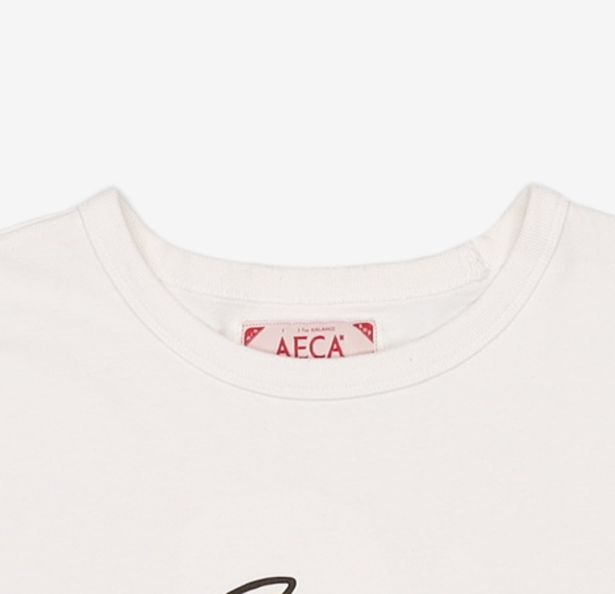 에이카화이트(AECA) 반소매 티셔츠 L