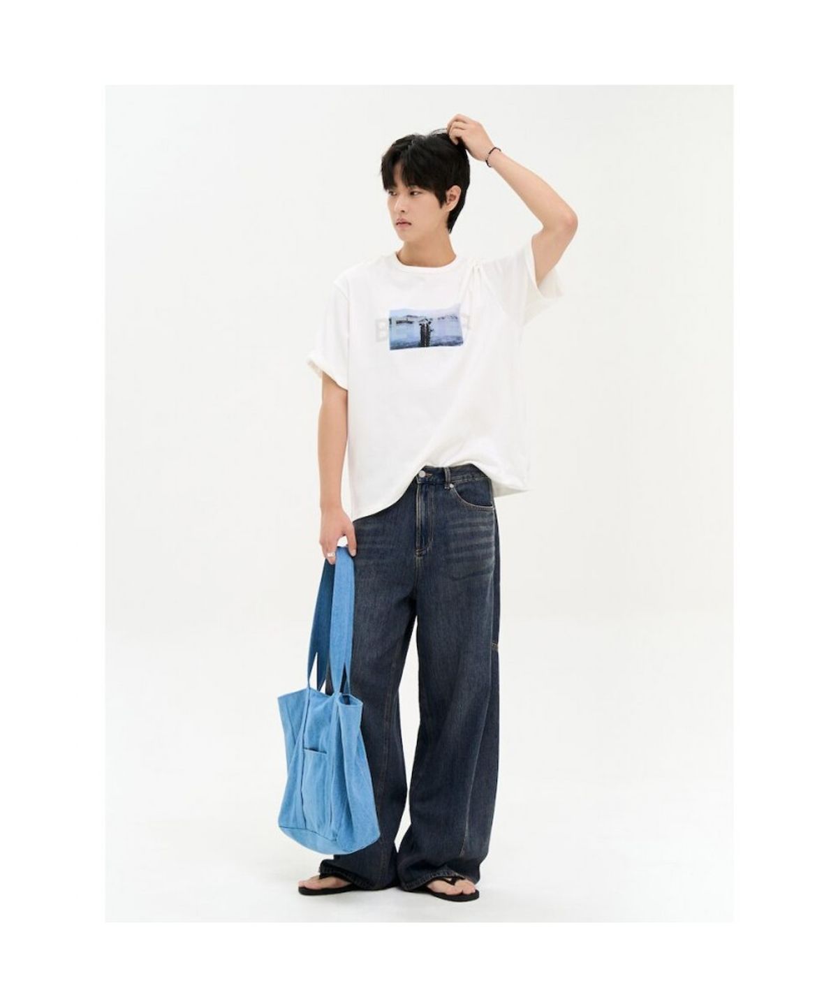 에잇세컨즈(8SECONDS) 포토 프린팅 반소매 티셔츠  화이트