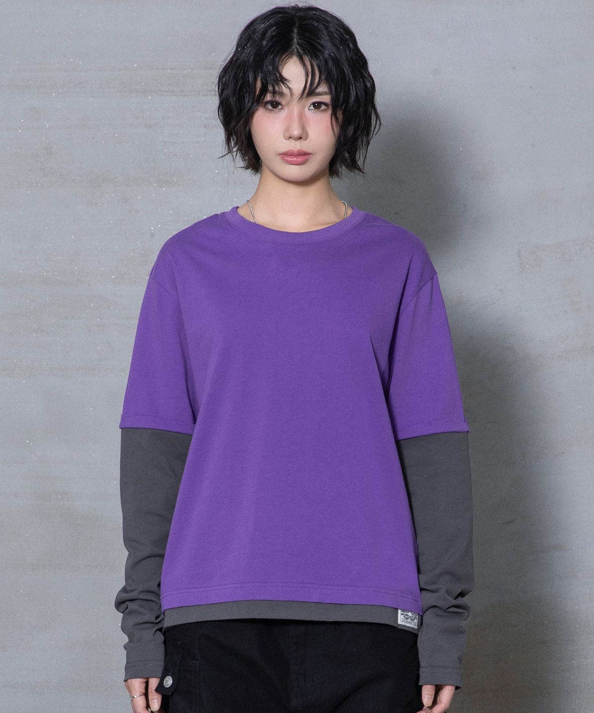 엑스톤즈(XTONZ) XTT166 롤업 레이어드 크롭 롱슬리브 (PURPLE)