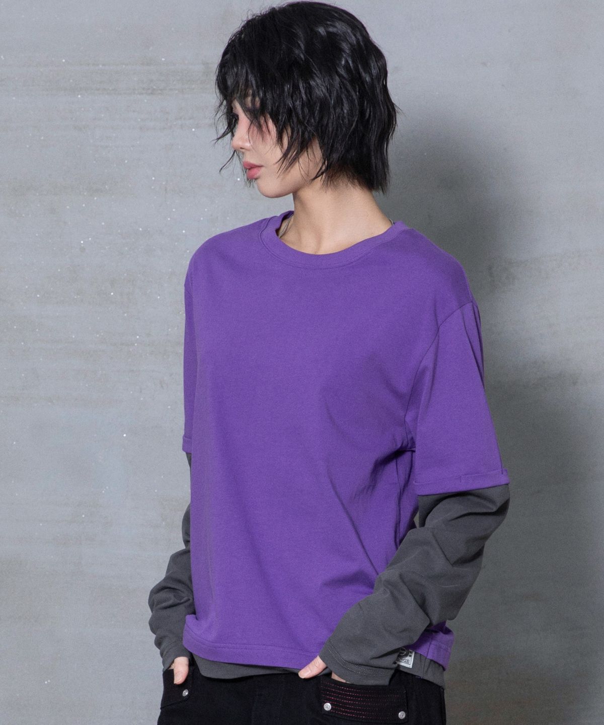 엑스톤즈(XTONZ) XTT166 롤업 레이어드 크롭 롱슬리브 (PURPLE)