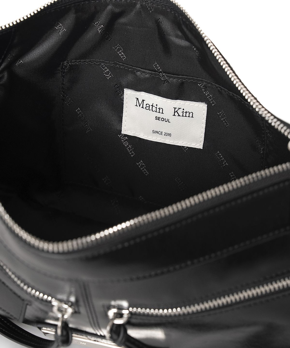 마뗑킴(MATIN KIM) SIDE BUCKLE BIKER SHOULDER BAG IN BLACK