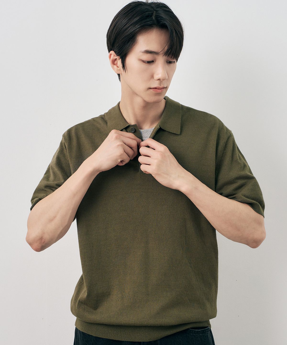 마인드브릿지(MINDBRIDGE) [COUTURE]울 혼방 레귤러핏 카라 반팔 니트 - 2color