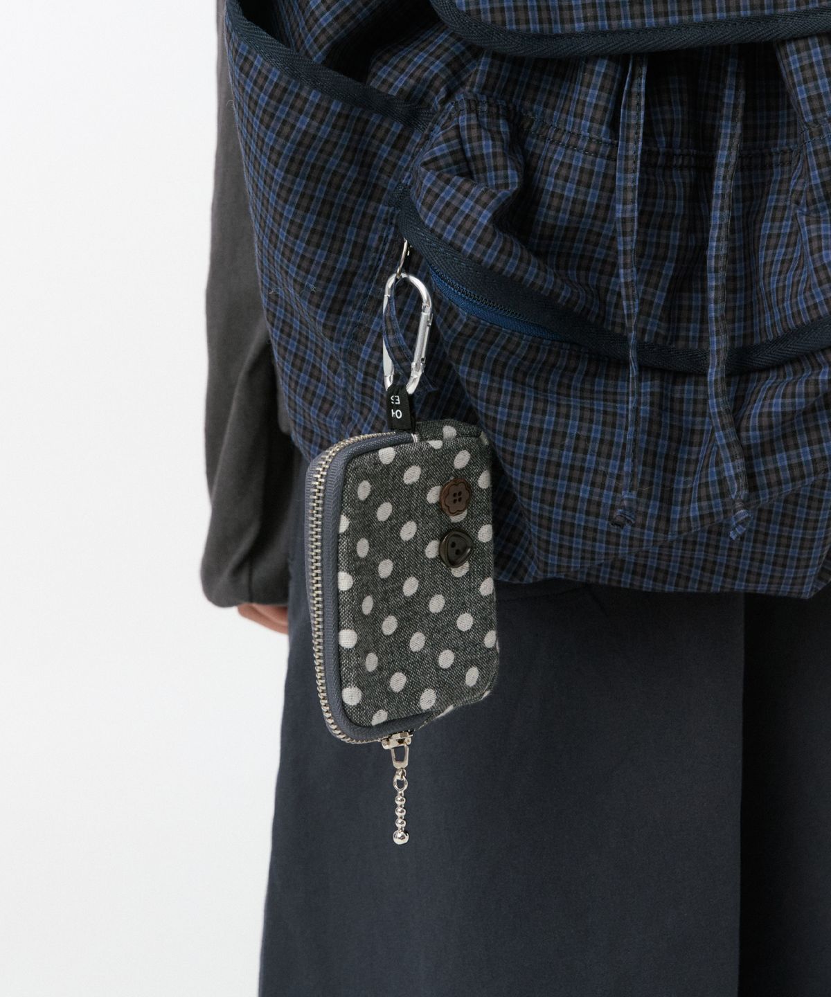 오헤시오(OHESHIO) BUTTON POINT COIN WALLET, CHARCOAL DOT