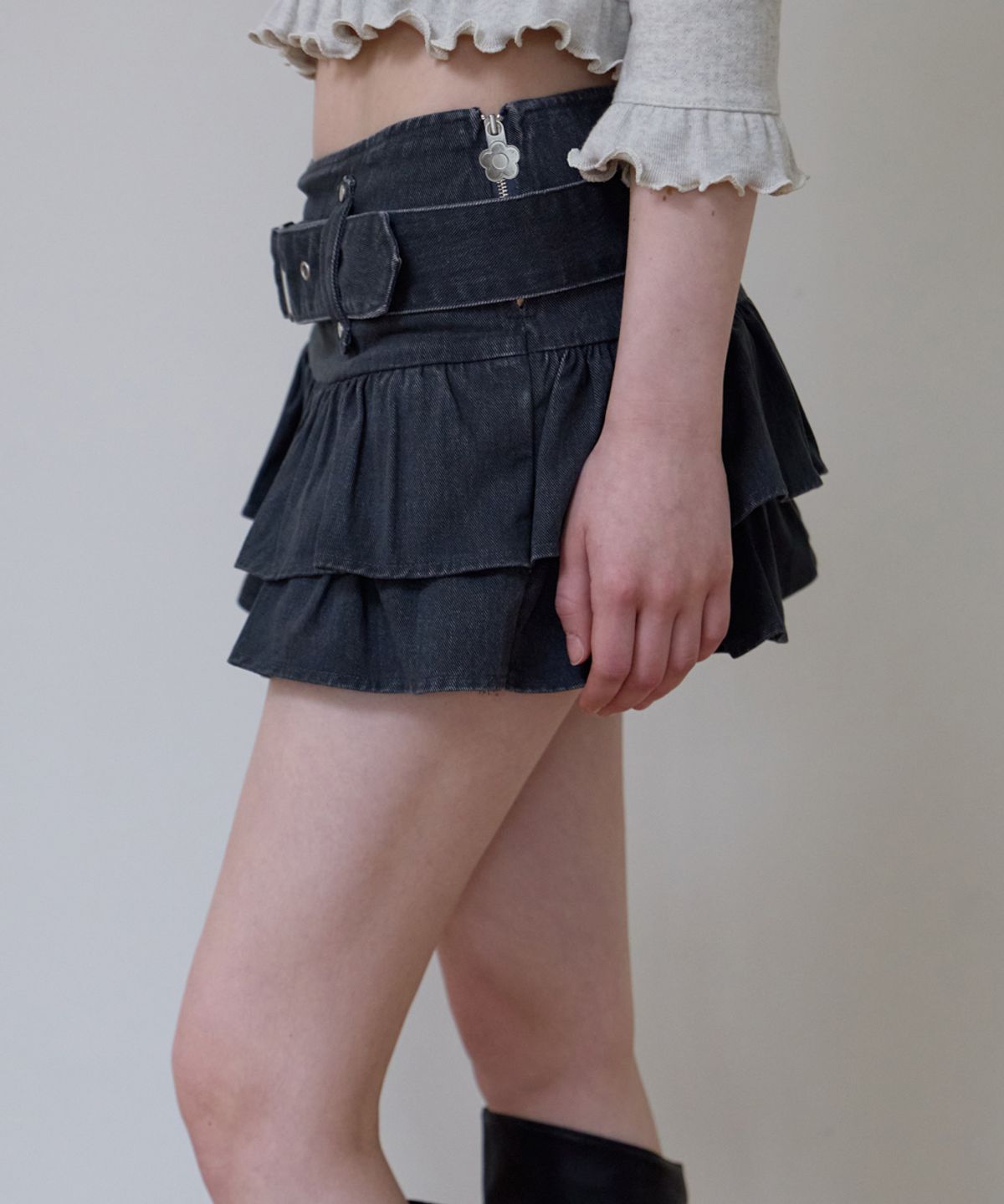 로제프란츠(ROSEFRANTZ) Cancan Belted Mini Skirt [Charcoal]