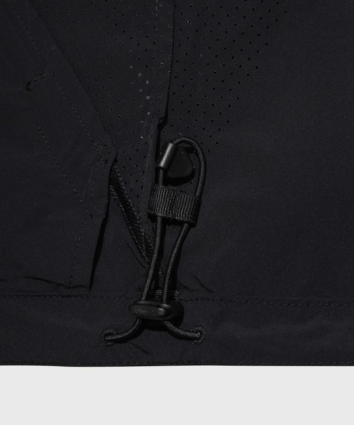 왁(WAAC) Men Essential Windbreaker WMUAM26200BKX