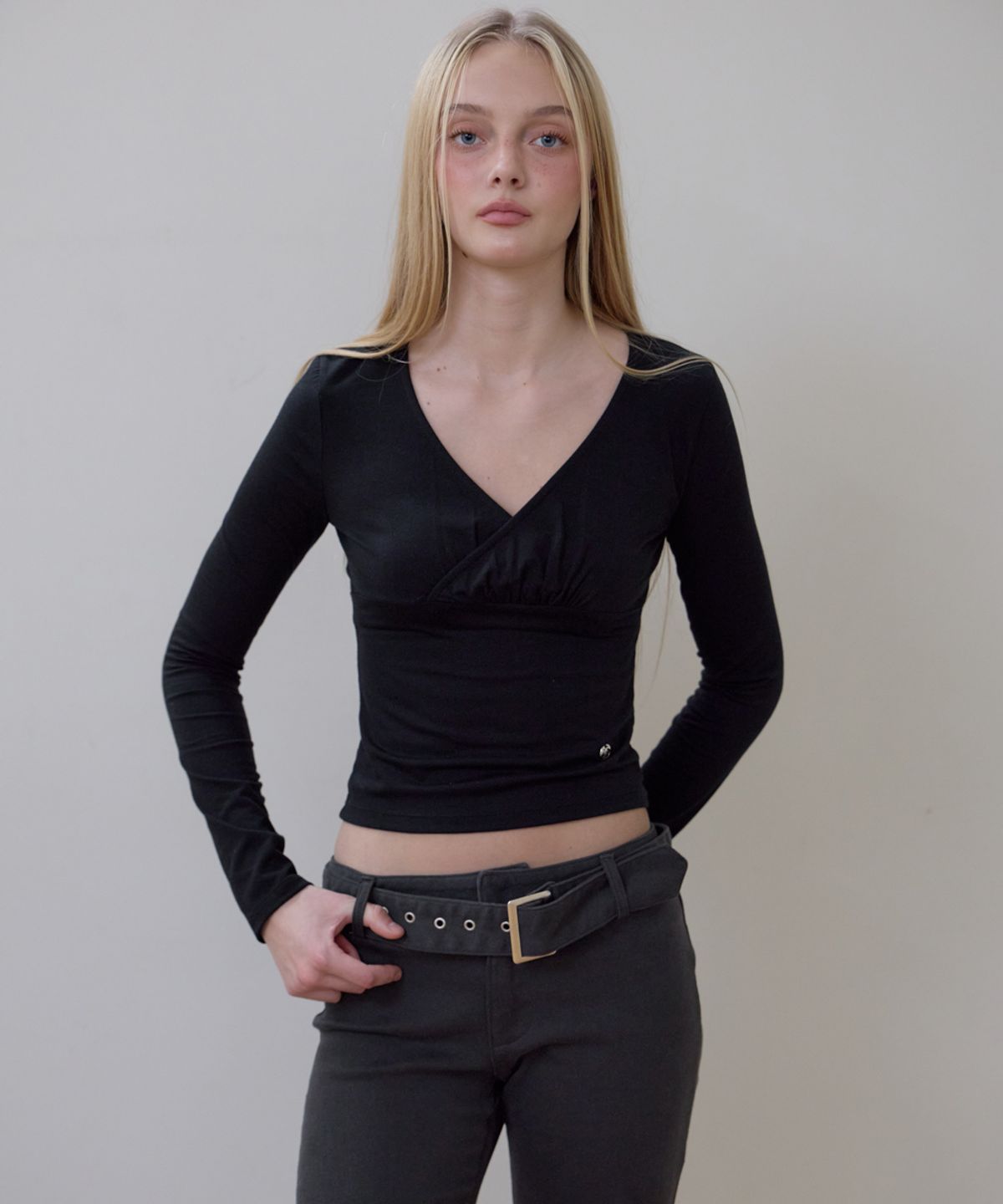 로제프란츠(ROSEFRANTZ) Belted Boots Cut Pants [Charcoal]