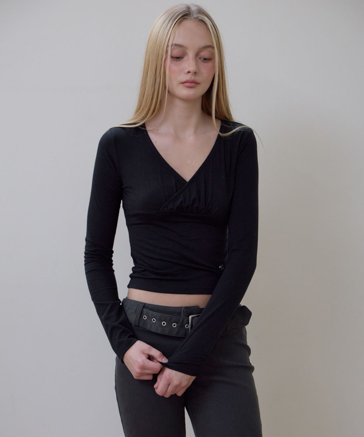로제프란츠(ROSEFRANTZ) Belted Boots Cut Pants [Charcoal]
