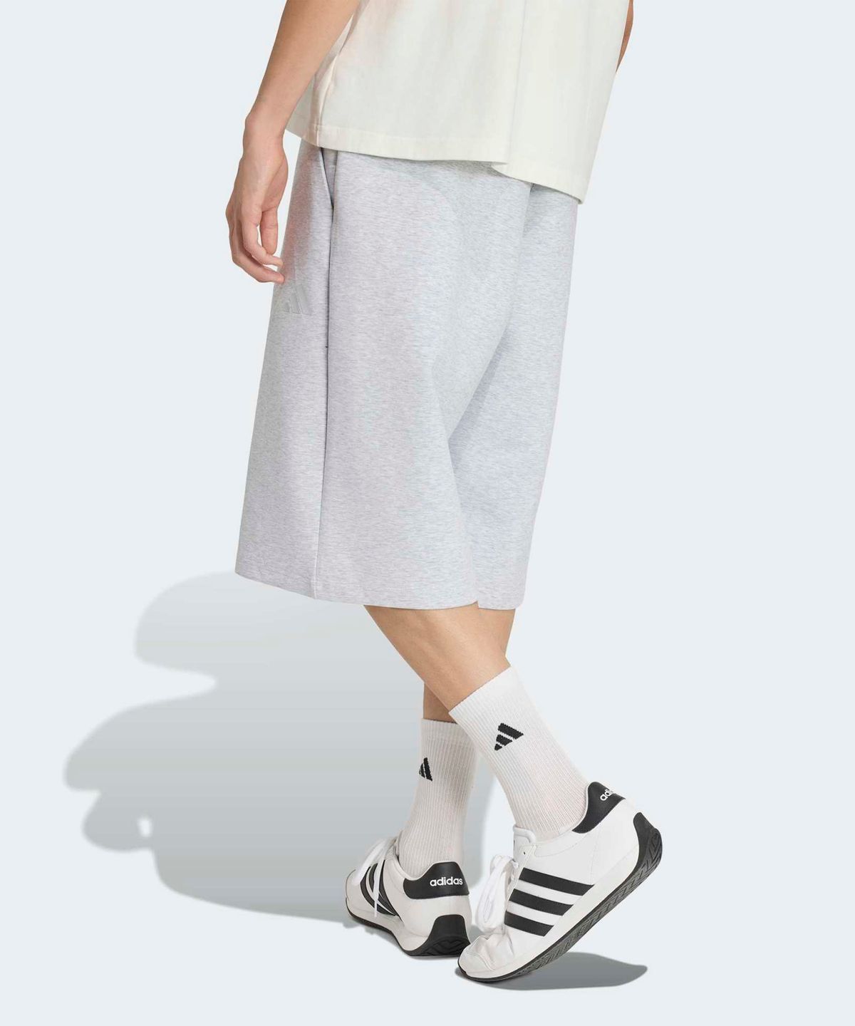 아디다스(ADIDAS) 소프트 럭스 롱 숏 팬츠 - 라이트그레이헤더 / KS2781