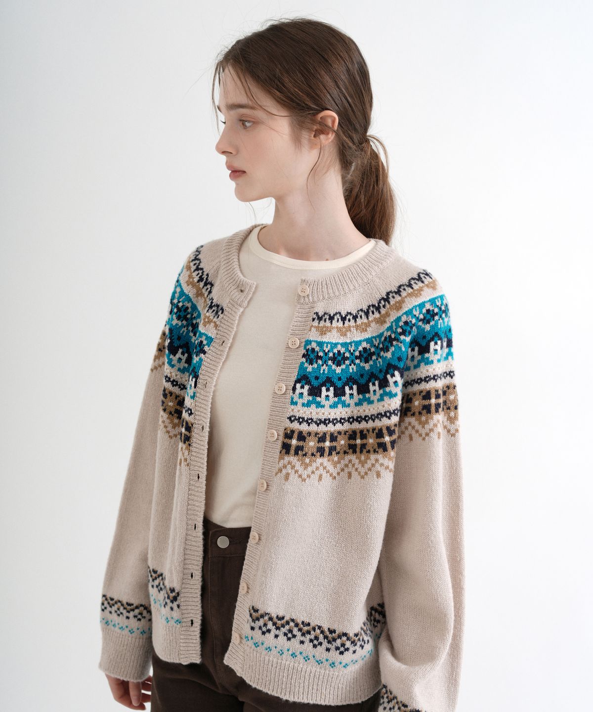 블레티(VLETI) Nordic Round neck Knit Cardigan (beige)