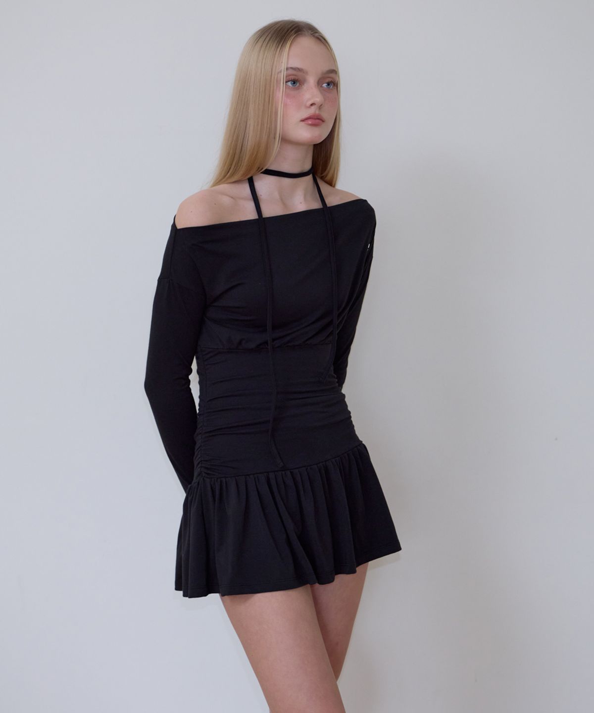 로제프란츠(ROSEFRANTZ) Tie Off Shoulder Mini Dress [Black]