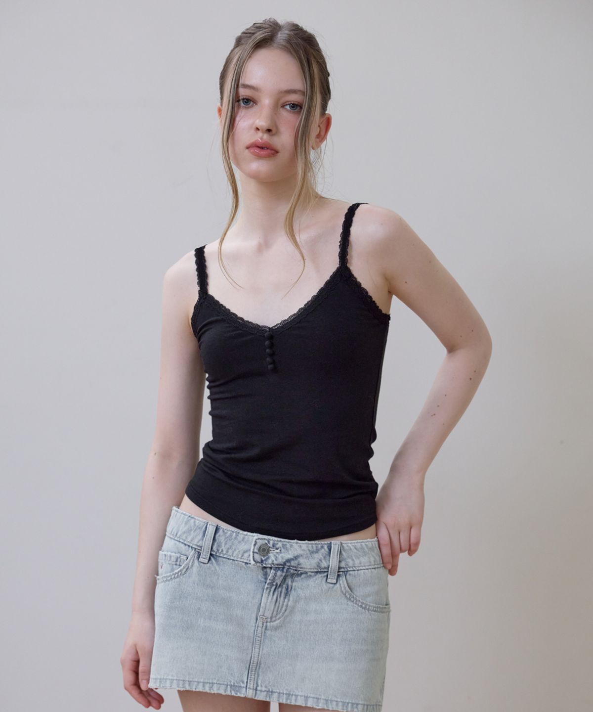 로제프란츠(ROSEFRANTZ) Button Lace Sleeveless [Black]