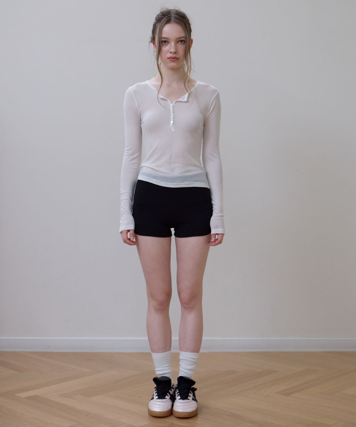로제프란츠(ROSEFRANTZ) Henley Neck Layered Long Sleeve [Ivory]