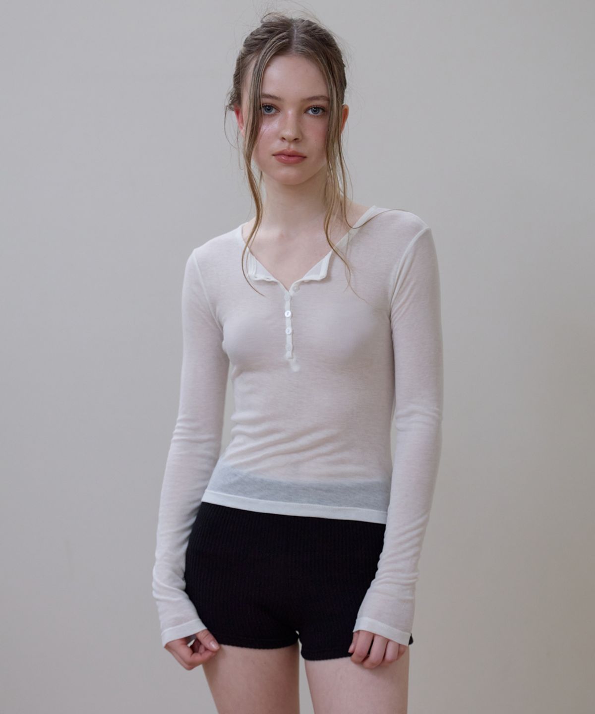 로제프란츠(ROSEFRANTZ) Henley Neck Layered Long Sleeve [Ivory]